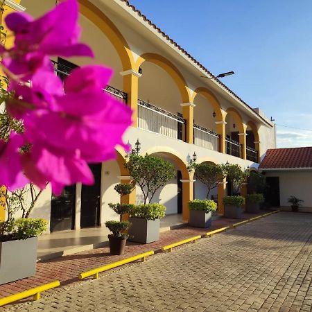 Casa Blanca Hotel Халпан Екстериор снимка