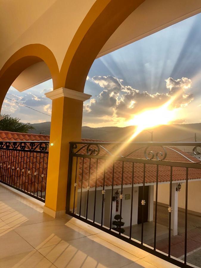 Casa Blanca Hotel Халпан Екстериор снимка