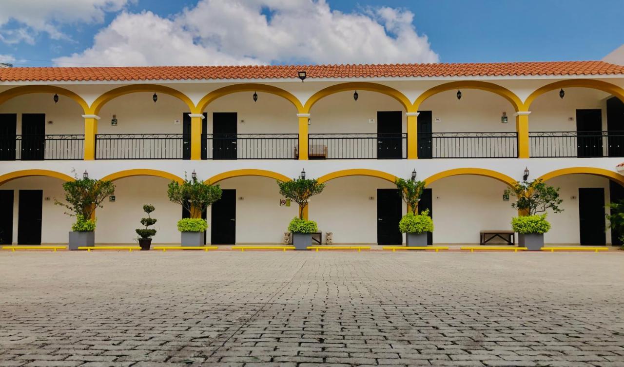 Casa Blanca Hotel Халпан Екстериор снимка