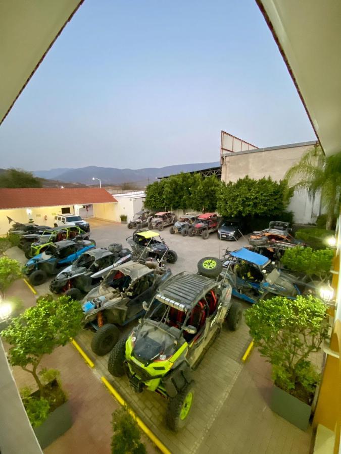 Casa Blanca Hotel Халпан Екстериор снимка